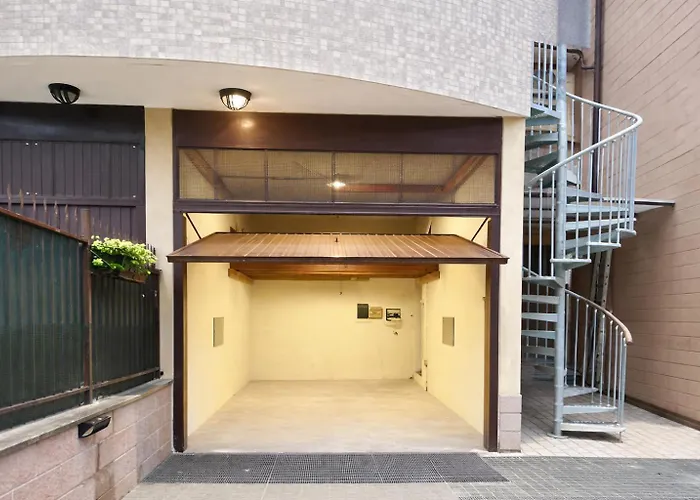 Apartment Bed & Garage In Milan